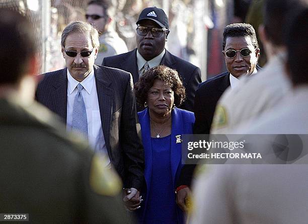 88 Michael Jackson Arrives At Santa Maria Court House For Arraignment 88 Michael Jackson Arrives At Santa Maria Court House For Arraignment