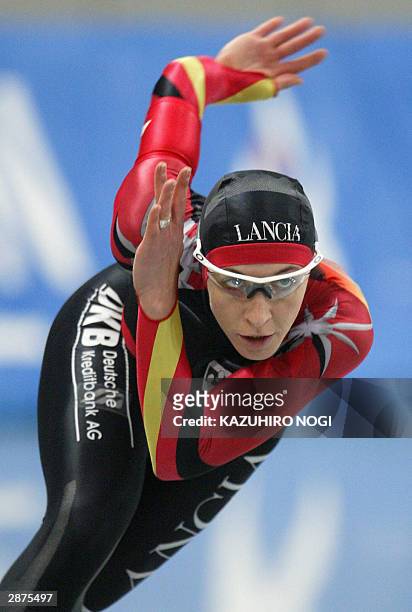Anni Friesinger of Germany skates in the women's 1,000m at the world sprint championships at Nagano Olympic memorial arena M-Wave, 17 January 2004....