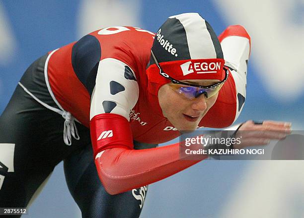 Marianne Timmer of the Netherlans skates in the women's 1,000m at the world sprint championships at the Nagano Olympic memorial arena M-Wave, 17...