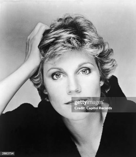 Headshot portrait of Canadian-born singer Anne Murray, New York, 1982.