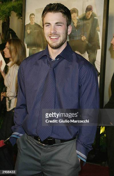Actor Chris Evans arrives at the Los Angeles Premiere of Paramount's "Perfect Score" at the Cinerama Dome on January 27, 2004 in Hollywood,...