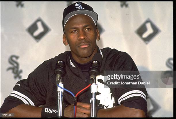 CHICAGO WHITE SOX OUTFIELDER MICHAEL JORDAN SPEAKS AT A WHITE SOX PRESS CONFERENCE.
