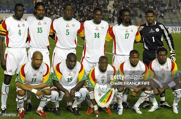 The Senegal soccer team poses 29 January in Tunis for the African Nation Cup. : Malick Pape Diop, Alassane Salif Diao, Souleymane Diawara, Ousmane...