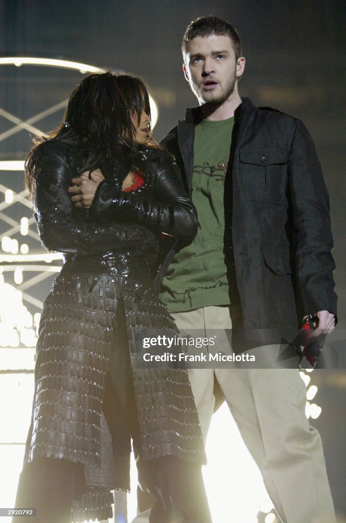 Super Bowl XXXVIII: Halftime Show