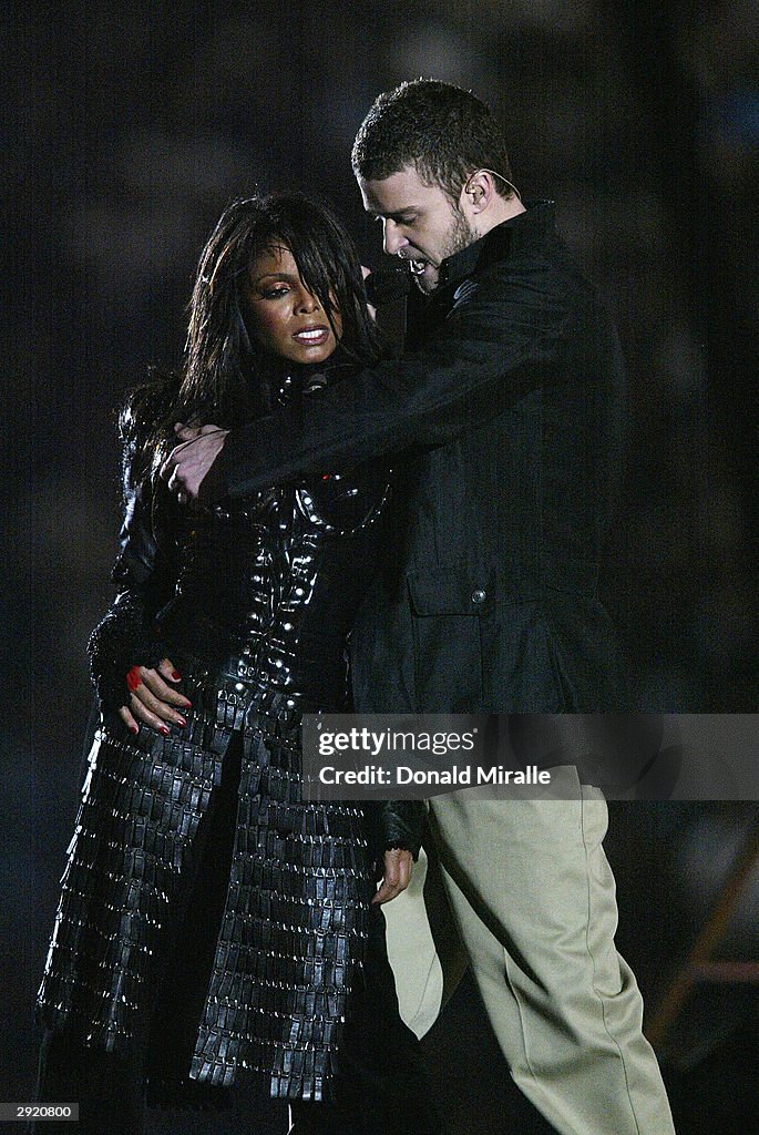 Super Bowl XXXVIII: Halftime Show