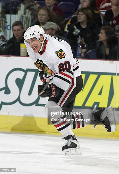 Ville Nieminen of the Chicago Blackhawks skates into action during the game against the Phoenix Coyotes on October 28, 2003 at America West Arena in...