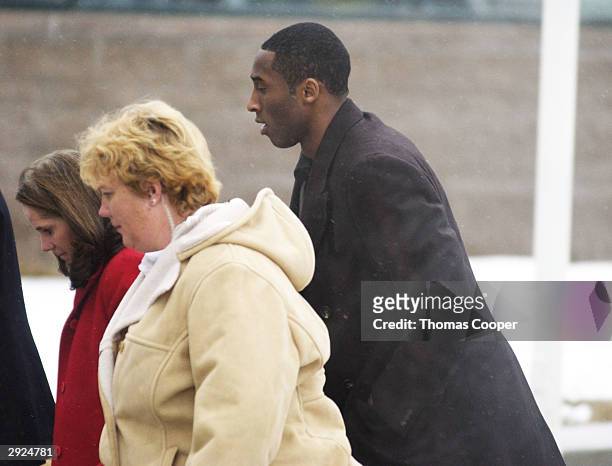Los Angeles Lakers guard Kobe Bryant arrives with Pam Mackey for court at the Eagle County Justice Center for hearings February 3, 2004 in Eagle,...