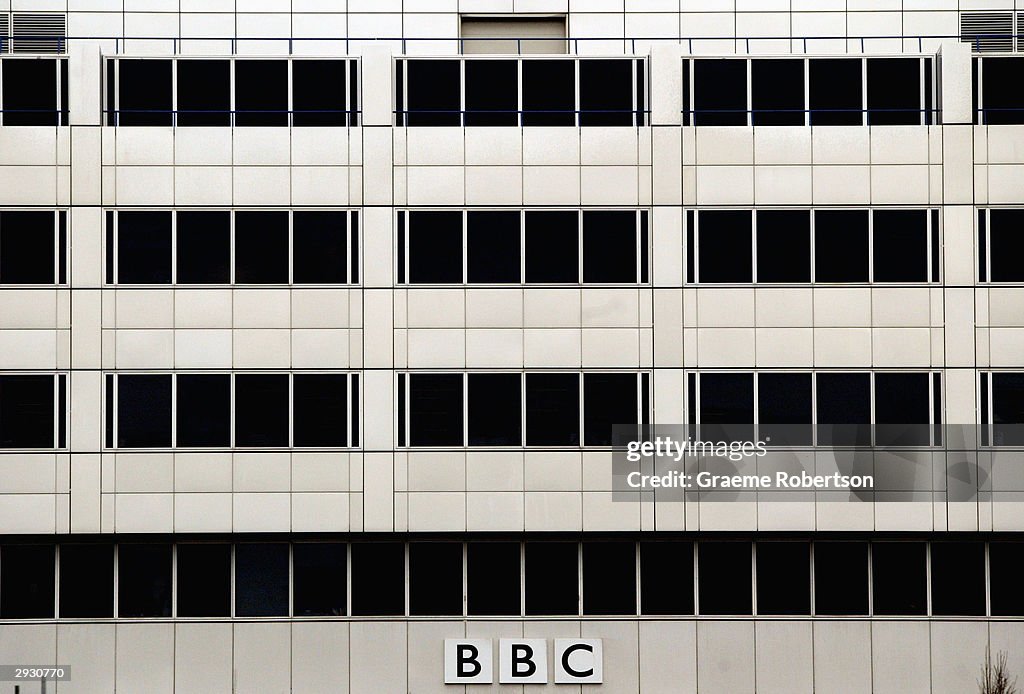 BBC Staff Stage Walk Out In Protest At Hutton Findings  