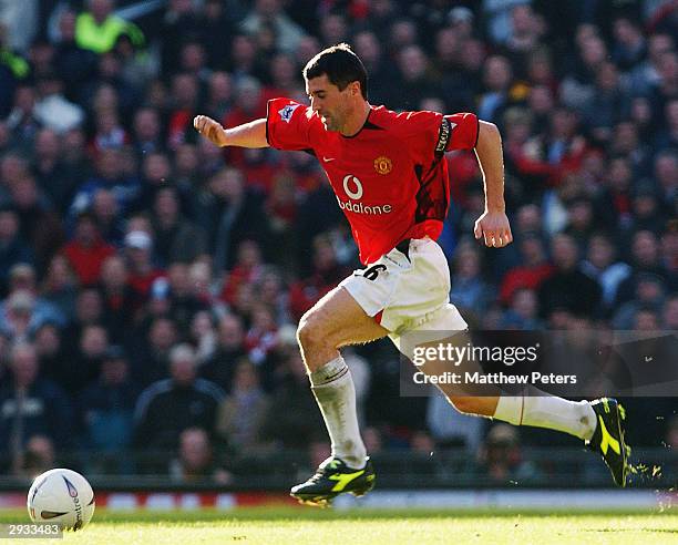 Roy Keane in action during the FA Cup 5th Round between Manchester United v Arsenal at Old Trafford on February 15, 2003 in Manchester, England.