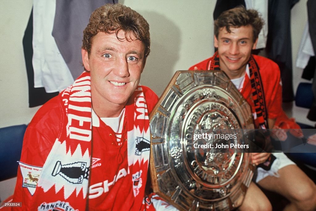 Manchester United win Charity Shield 1993
