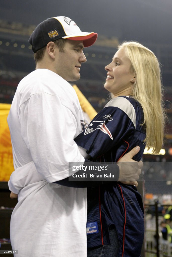 Kicker Adam Vinatieri of the New England Patriots hugs his wife after... News Photo Getty Images