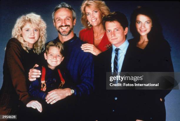 Promotional portrait of the cast of the television series, 'Family Ties,' circa 1989. L-R: Tina Yothers, Brian Bonsall, Michael Gross, Meredith...