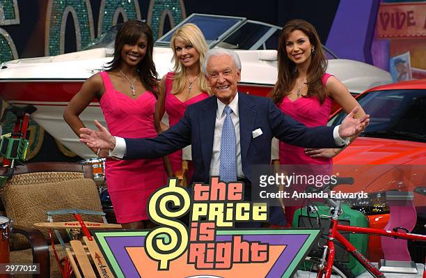 Game show host Bob Barker poses with the "Barker's Beauties" Lanisha Cole, Shane Stirling and Brandi Sherwood at the "Price is Right" 6,000th show...