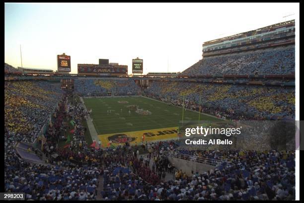 General view of stadium during Super Bowl XXX between the Dallas Cowboys and Pittsburgh Steelers at Sun Devil Stadium in Tempe, Arizona. The Cowboys...