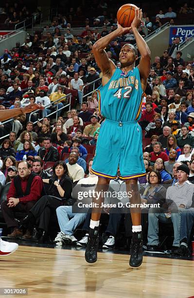 Brown of the New Orleans Hornets shoots a jumper during the game against the Philadelphia 76ers on January 30, 2004 at the Wachovia Center in...