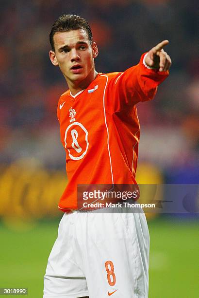 Wesley Sneijder of Holland in action during the International Friendly match between Holland and the USA held on February 18, 2004 at The Amsterdam...