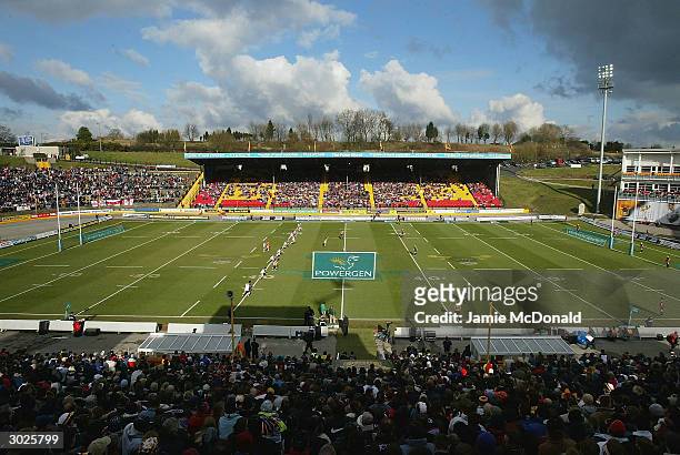 General view of the kick off during the Powergen Challenge Cup match between Bradford Bulls and St. Helens at Odsal Stadium on February 29, 2004 in...