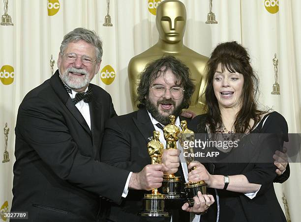 United States: Producers Barrie M. Osborne, Peter Jackson and Fran Walsh pose with the Oscar for Best Picture at the 76th Academy Awards ceremony 29...