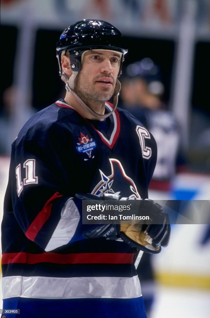 Center Mark Messier of the Vancouver Canucks in action during a game ...