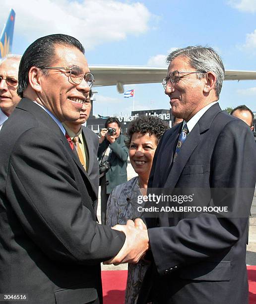 Cuban Ramon Bb 34 Ramon Balaguer Stock Photos, High-Res Pictures, and Images - Getty ...