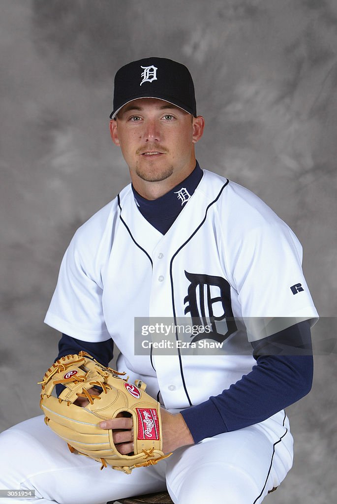 Ryan Raburn Automatic Ryan Raburn of the Detroit Tigers poses for portrait on February 29 ...