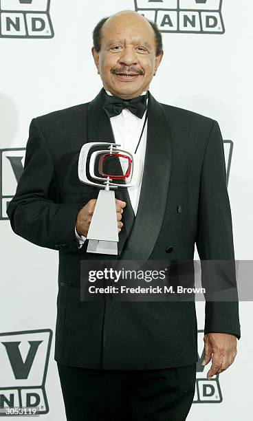 Favorite Cantankerous Couple award winner Actor Sherman Hemsley poses backstage at the 2nd Annual TV Land Awards held on March 7, 2004 at The...