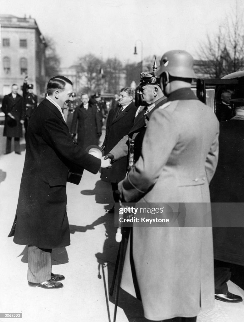 Hitla Hand German Chancellor Adolf Hitler shaking hands with President Paul ...