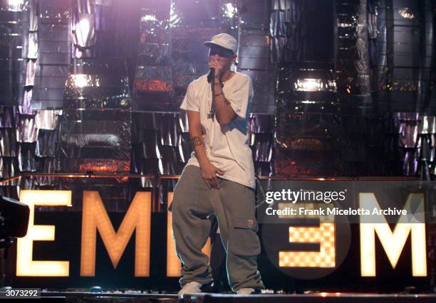 384 Eminem 2000 Stock Photos, High-Res Pictures, and Images - Getty Images