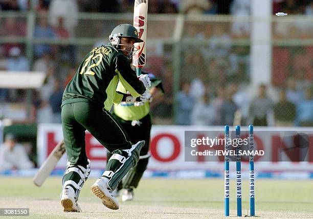 Apc Razzak 69 Abdul Razzak Khan Photos & High Res Pictures - Getty Images