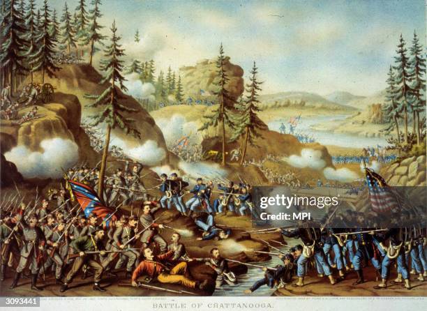 Union and Confederate troops fighting at Chattanooga, Tennessee.