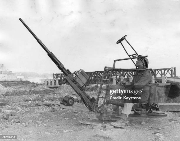 Turn Base Gun 42 20mm Gun Stock Photos, High-Res Pictures, and Images - Getty Images
