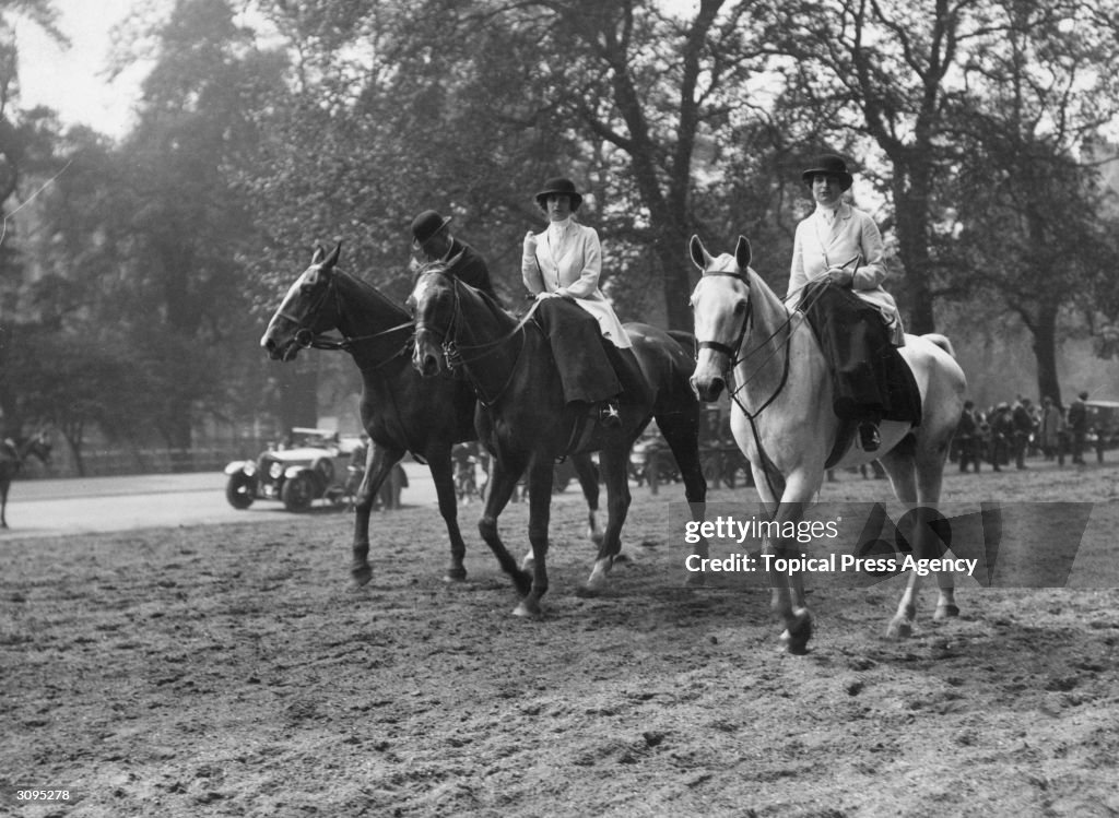 Rotten Rob Racing Three people riding along Rotten Row, a bridleway in London's Hyde ...