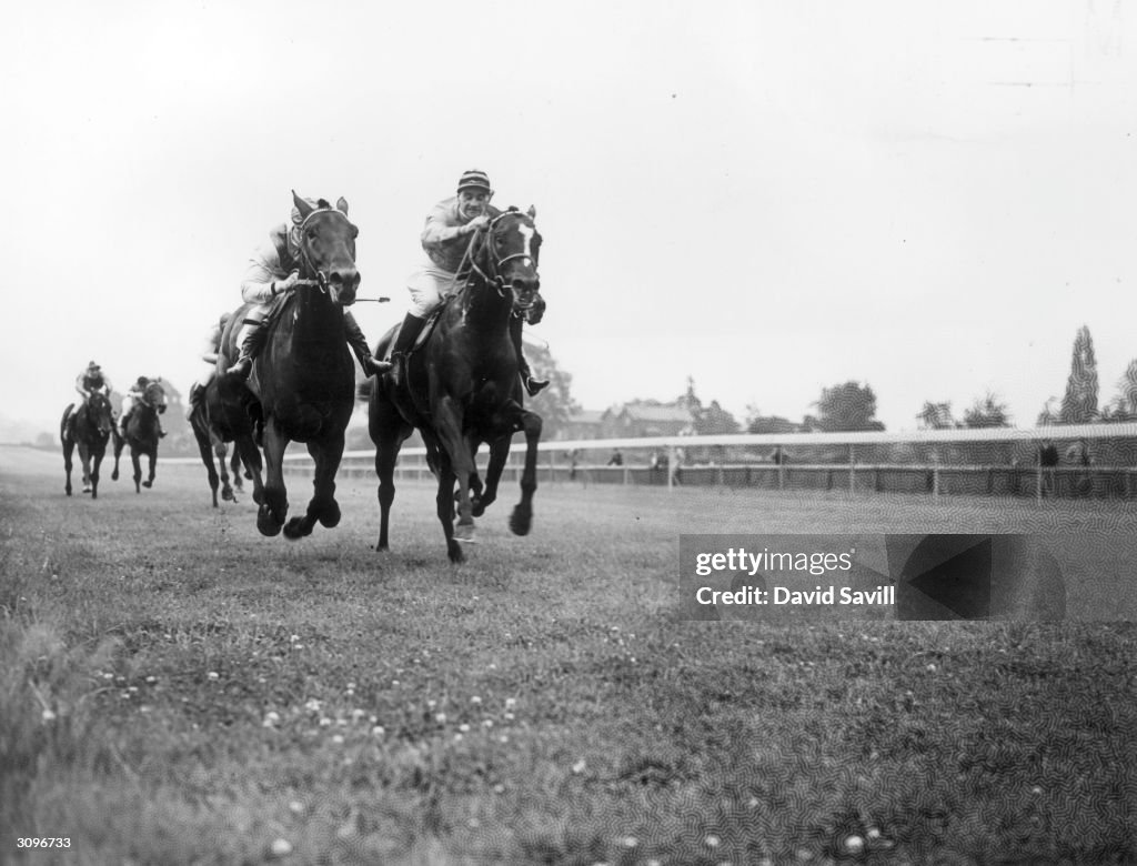 Sandown Races