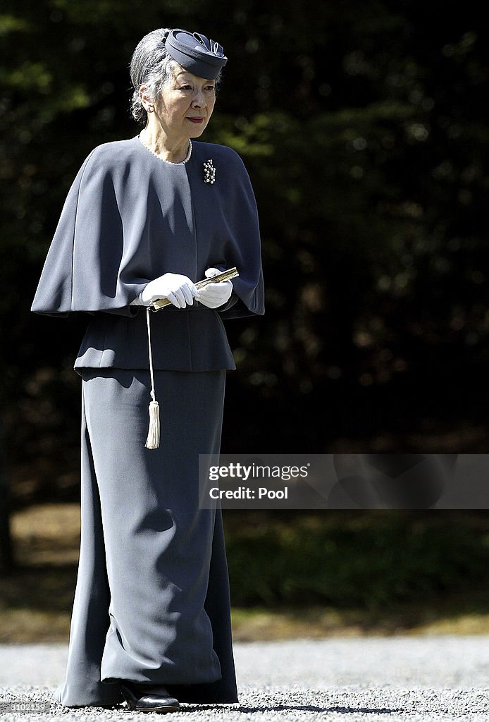 Japanese Royal Couple Visit The Grave Of The Imperial Household