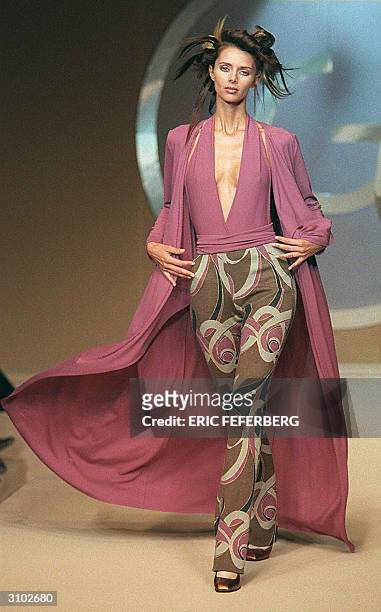 This file picture taken 16 March 1997 in Paris shows ex-wife of French tennis star Yannick Noah, Heather Stewart-Whyte, on the catwalk of the Gres...
