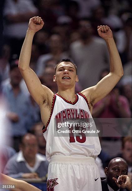 Guard Sarunas Jasikevicius of the Maryland Terrapins in action during a game against the Illinois Fighting Illini in the second round of the NCAA...