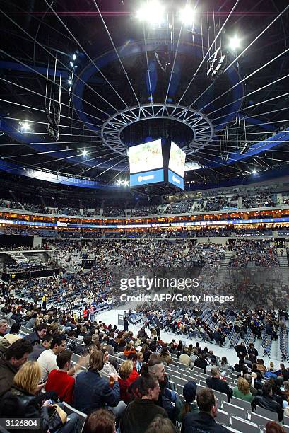 Residents of Prague attend 23 March 2004 a rock concert in the new Sazka Arena multi-purpose hall in Prague which will host the 24 April-09 May World...