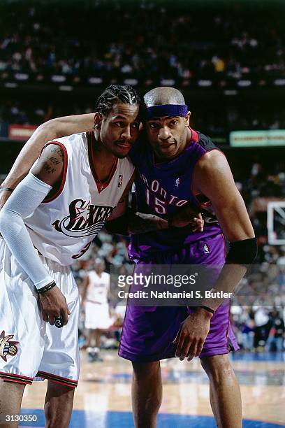 Toronto Raptors Philadelphia 76ers Vince Carter Allen Iverson Foto e  immagini stock - Getty Images