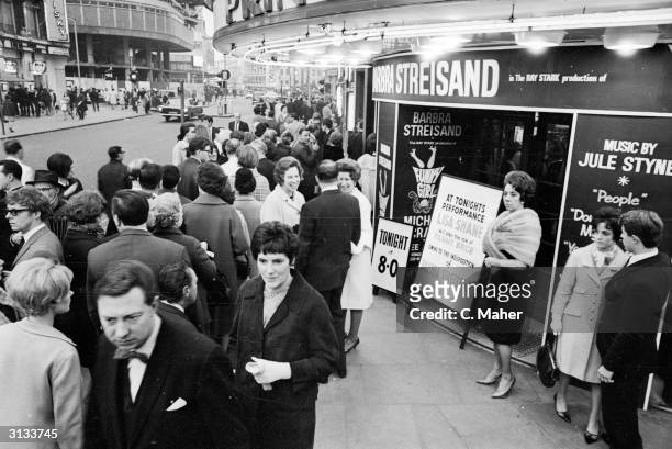 Crowds outside the Prince of Wales Theatre where understudy Lisa Shane will play the role of Fanny Brice in 'Funny Girl' due to Barbra Streisand...