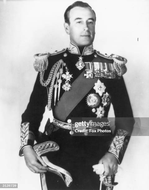 Lord Louis Mountbatten , 1st Earl Mountbatten of Burma, the last Viceroy of India and overseer of the partition of India into India and Pakistan.