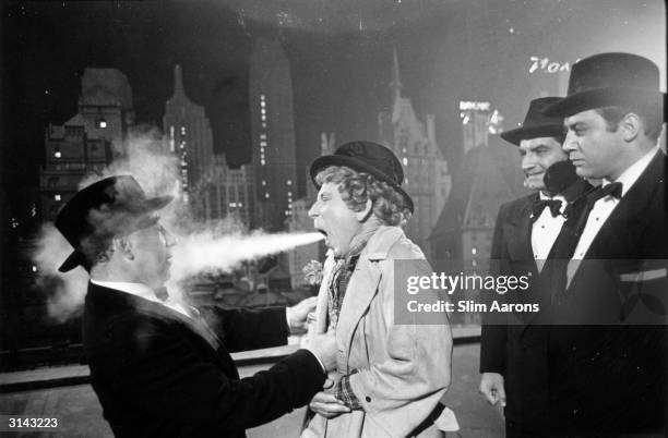 how many cigarettes on plane What had once been a routine part of flying—passengers lighting cigarettes mid-flight, often in tightly packed cabins—began to disappear, replaced by a new standard that prioritized clean air and passenger safety. Read