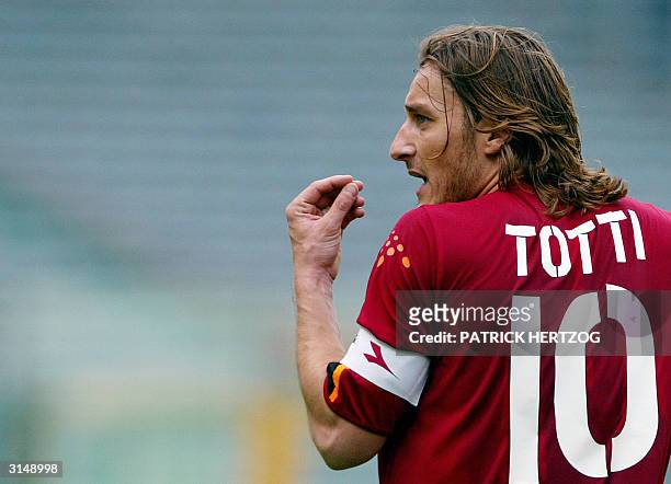 Roma's captain Francesco Totti reacts against Bologna, during their Serie A football match at Rome's Olympic stadium, 28 March 2004. Roma lost 1-2....