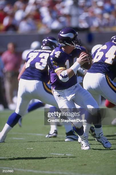 Brad Johnson of the Minnesota Vikings looking on during the game against the Arizona Cardinals at the Sun Devil Stadium in Tempe, Arizona. The...