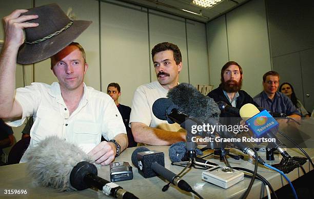 Jon Simms Graeme Beard Photos and Premium High Res Pictures - Getty Images