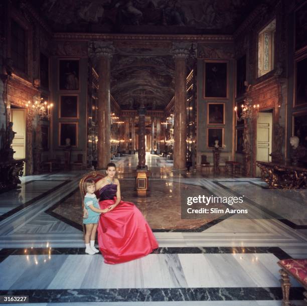 Colonna Family Rome 390 Colonna Family Stock Photos, High-Res Pictures, and Images - Getty ...