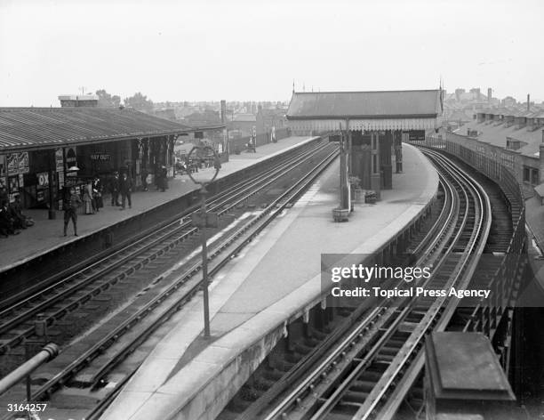 Putney Railway Station Photos and Premium High Res Pictures Getty Images