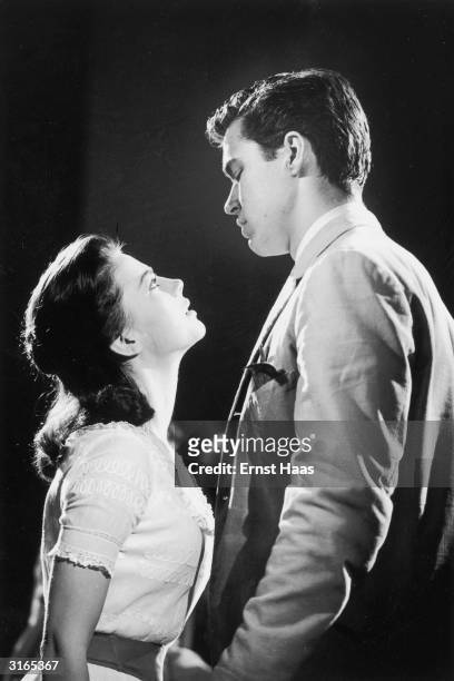 Natalie Wood and Richard Beymer as the star-crossed lovers in 'West Side Story', a film musical directed by Jerome Robbins and Robert Wise with words...