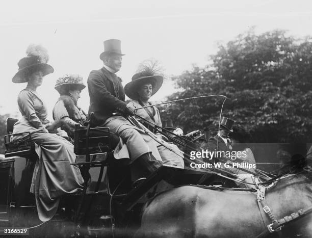 Edwardian ladies and gentlemen arrive at a society event in a horse-drawn carriage.