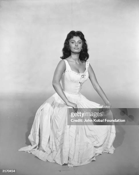 Italian actress and sex symbol Sophia Loren plays the seductive Anna Cabot in the 1958 film 'Desire Under The Elms', a steamy drama based on a play...