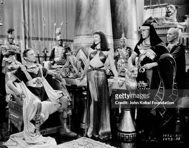 Claudette Colbert as Egypt's most famous queen and Warren William as the Roman leader Julius Caesar in the historical drama 'Cleopatra', directed by...